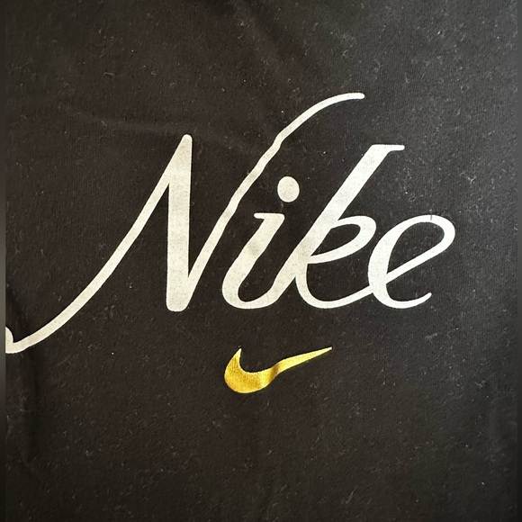 Nike Workout Set - Picture 3 of 8